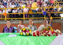 Betty Carvajal de Correa, nueva reina Persona Mayor de la Comuna 5