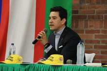 Alcald&iacute;a grad&uacute;a 50 j&oacute;venes de primera l&iacute;nea como reguladores de tr&aacute;nsito