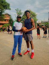 Semilleros, con gran figura del baloncesto y adolescente que ya se destaca