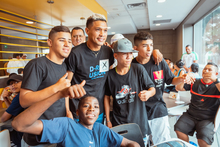 Los semilleros de la comuna 20 tuvieron su d&iacute;a feliz con Teo Guti&eacute;rrez