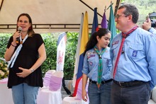 Secretaria de Turismo recibi&oacute; pa&ntilde;oleta honor&iacute;fica de los Scouts de Colombia