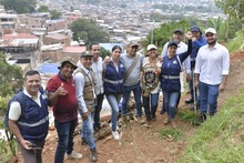 En la ladera de Cali se construye paz mediante el desarrollo de huertas comunitarias 