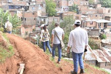En la ladera de Cali se construye paz mediante el desarrollo de huertas comunitarias 