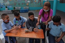El PAE orienta a ni&ntilde;os y j&oacute;venes en la elaboraci&oacute;n de composteras caseras