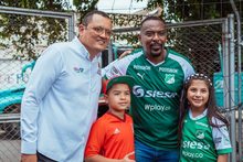 Ni&ntilde;os de Olaya Herrera disfrutaron su visita al coraz&oacute;n del deporte cale&ntilde;o