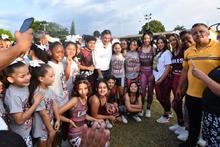 Comunidad del barrio El Guabal recibi&oacute; al alcalde Jorge Iv&aacute;n Ospina, en la sexta jornada de Gobierno al Barrio 