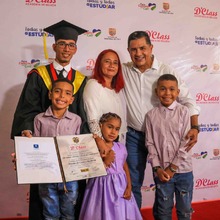 M&aacute;s de 100 j&oacute;venes se certificaron como t&eacute;cnico laboral mediante el programa Todas y Todos a Estudiar