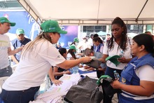 Jornada de limpieza Plaza de Cayzedo