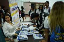 Oferta universitaria lleg&oacute; a los estudiantes de Santo Tom&aacute;s 