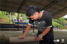 Con palas, escobas y pintura se cumpli&oacute; la minga en planteles educativos 