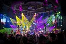 Los clubes de la rumba cale&ntilde;a buscan el Top 100 mundial