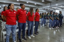 Alcald&iacute;a entreg&oacute; incentivos a Am&eacute;rica y Cali para la Copa Libertadores   