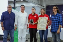 Alcald&iacute;a entreg&oacute; incentivos a Am&eacute;rica y Cali para la Copa Libertadores   