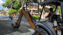 Avanza la rehabilitaci&oacute;n de v&iacute;as en la comuna 8 con &lsquo;Obras de Coraz&oacute;n&rsquo;