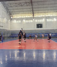 Nadadores y voleibolistas de Juegos Universitarios Nacionales disfrutan en la Ciudad Deportiva