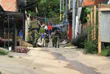 Alcald&iacute;a de Cali hace presencia articulada en Brisas de Mayo