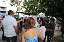 Habitantes de la comuna 11 felices con el separador vial de la calle 27