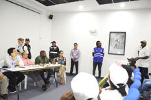 Se crea mesa de di&aacute;logo con manifestantes que habitan en el sector de navarro