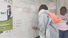 1300 estudiantes del sistema oficial reciben refuerzo escolar en lenguaje y matem&aacute;ticas