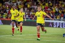 M&aacute;s de 36.000 asistentes y 3 goles de las colombianas engalanaron el Pascual