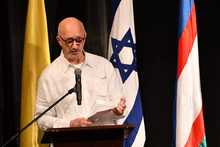 &ldquo;Feria del Libro, un espacio para construir consensos y reconciliaci&oacute;n&rdquo;: alcalde Ospina 