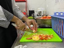 Manipuladoras de alimentos del PAE reforzaron conocimientos culinarios