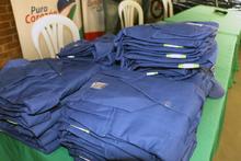 Administraci&oacute;n entreg&oacute; triciclos y dotaciones a recicladores afectados por incendio en Silo&eacute;