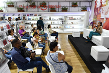 Yoav Eshed deslumbr&oacute; con los sonidos de Jazz en la Feria del Libro.