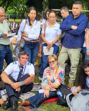 Manipuladoras de alimentos y doctores  piden al Presidente ser tenidos en cuenta