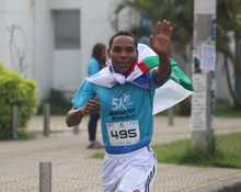 M&aacute;s de 900 personas corrieron los 5 k en la Jornada Mundial del Migrante 2022