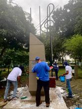 Funcionarios de la Uaesp se pusieron &lsquo;la 10&rsquo; para embellecer el Parque de la M&uacute;sica