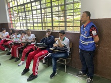 Estudiantes y barristas compartieron reflexiones sobre la sana convivencia