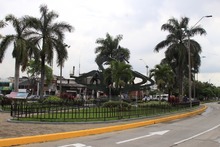 Contrataci&oacute;n de separadores viales de cara a la gente 