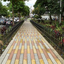 Contrataci&oacute;n de separadores viales de cara a la gente 