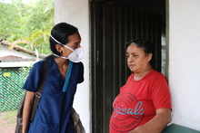 El amor de su abuela la inspir&oacute;, Todas y Todos a Estudiar le abri&oacute; el camino