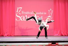 Los m&aacute;s peque&ntilde;os tambi&eacute;n azotan baldosa en el Festival Mundial de Salsa Cali 2022