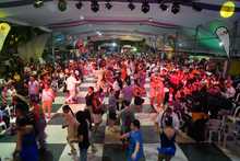 Desde las Salsotecas lleg&oacute; la m&uacute;sica en el tercer d&iacute;a del Festival Mundial de Salsa