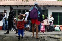 Se dispuso albergue para 52 familias que ocupaban el Centro Cultural Nuevo Latir