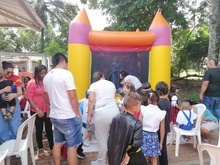 Los ni&ntilde;os y ni&ntilde;as del barrio Villa del Sur gozaron su fiesta, organizada por la Junta Comunal 