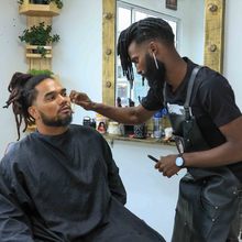 Un mensaje de reivindicaci&oacute;n de la historia Afro transmite el artista Robe L Ninho 