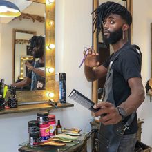 Un mensaje de reivindicaci&oacute;n de la historia Afro transmite el artista Robe L Ninho 