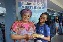 Con &lsquo;Taller de Amasijos&rsquo;, beneficiarios de &lsquo;Todas y Todos a Estudiar&rsquo; se apropian de la gastronom&iacute;a cale&ntilde;a