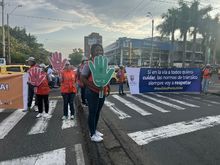 Firmado pacto de gobernanza para el parqueo responsable en la carrera 66