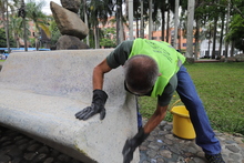 Unidad de Bienes y Servicios le puso manos al parque Central R&iacute;o Cali II