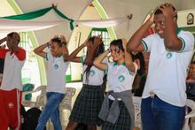 Formaci&oacute;n en inteligencia emocional recibe poblaci&oacute;n con discapacidad auditiva