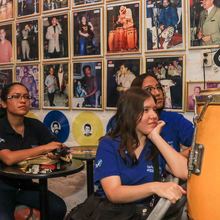 Los j&oacute;venes de Todas y Todos a Estudiar se movieron al ritmo de la salsa