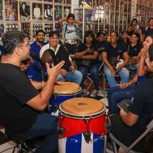 Los j&oacute;venes de Todas y Todos a Estudiar se movieron al ritmo de la salsa