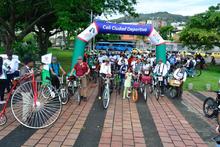 Segundo &lsquo;d&iacute;a sin carro y sin moto&rsquo; inici&oacute; con ciclopaseo desde el parque de Las Banderas hasta la Plazoleta Jairo Varela