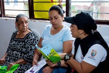 Llamado a denunciar violencias, en los despachos externos de la Alcald&iacute;a