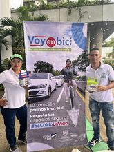  Funcionarios p&uacute;blicos pedalean por Cali. Campa&ntilde;a &lsquo;Voy en Bici&rsquo;